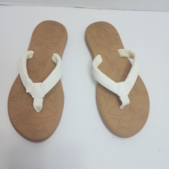 ❤️2/$22 Roxy Women White Thong Sandals Slippers Size 6 - Picture 8 of 9